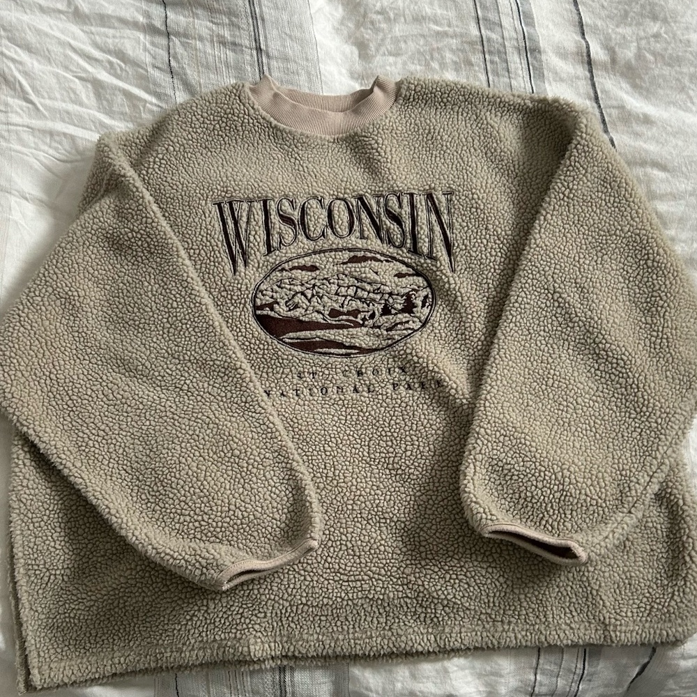 Sweatshirt - ASOS - Size S